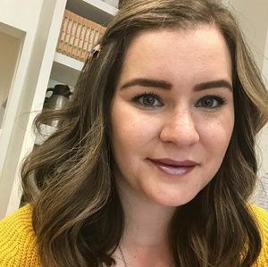 Meet your Posher, Ella